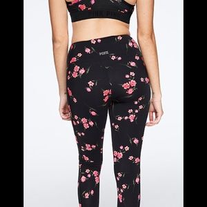 NWOT PINK Victoria's Secret Ultimate sport legging